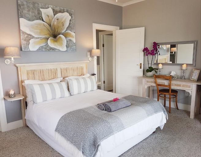 Bedroom, Azure House, Eden