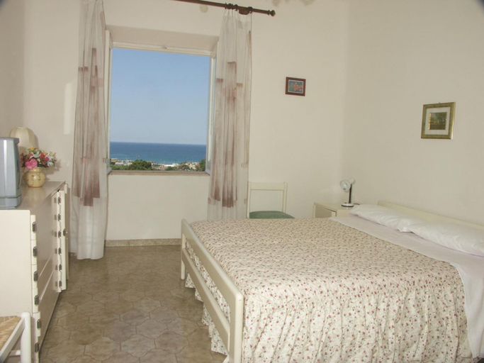 Bedroom 4, Residence Pensione Mena, Napoli