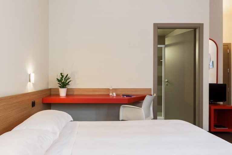 Bedroom 4, Residence Osoppo, Milano