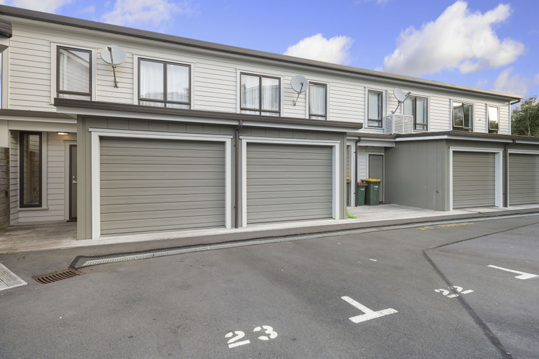 Exterior & Views 2, Super Chic Apt nr Albany Mall - Carpark, Waitakere