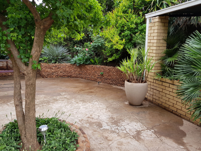 Others 5, Mountain View Country Estate, Dr Kenneth Kaunda
