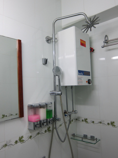 Bathroom 4, Guangdong Guest House, Kowloon