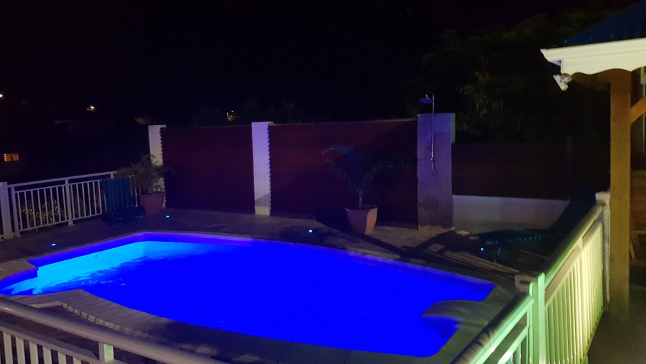 Sport & Beauty 4, The Island Paradise, Baillif