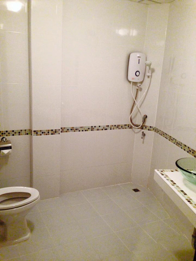 Bathroom 3, Room Riverside, Muang Chiang Mai