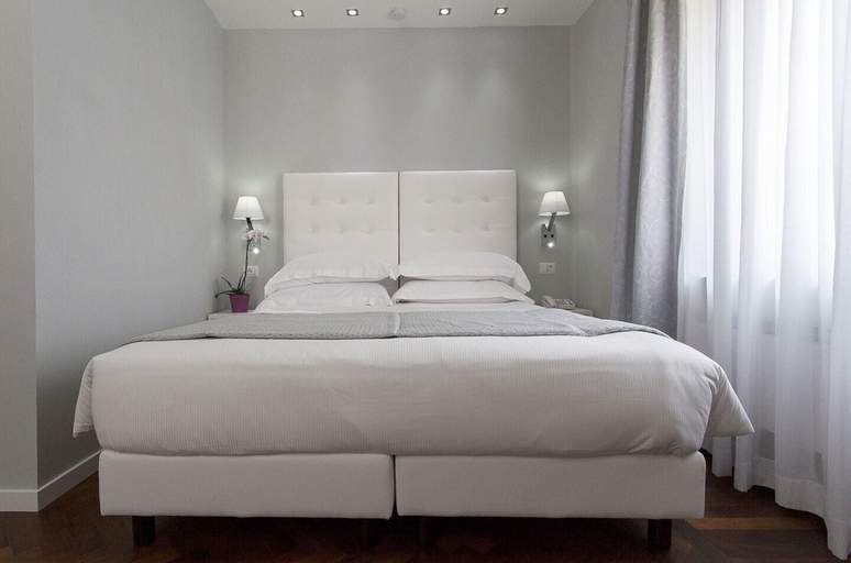 Bedroom 23