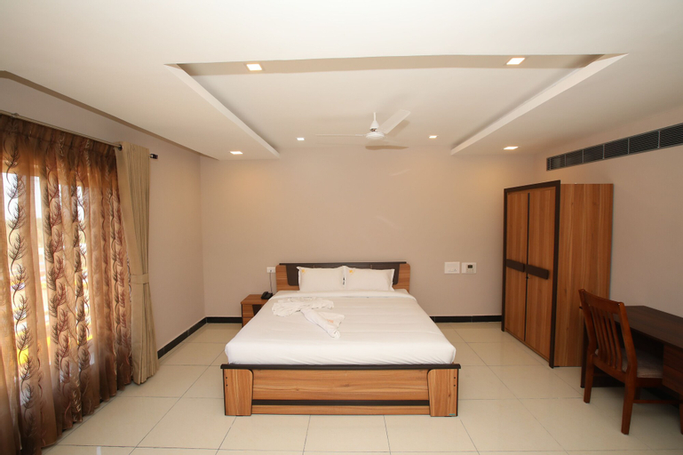 Bedroom 5, Hotel Golden Gateway, Vellore