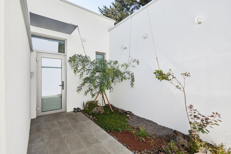 Exterior & Views 2, mokha jeju Healing House, Jeju