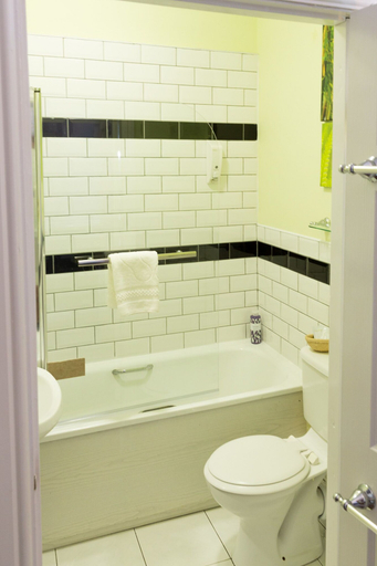 Bathroom 4, The Ascott, Salford