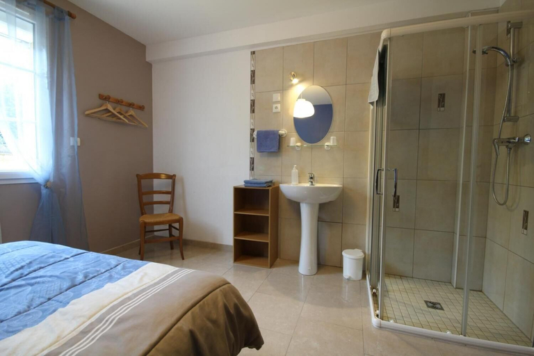 Bedroom 3, Chambres sous les vignes du Buttois, Côte-d'Or