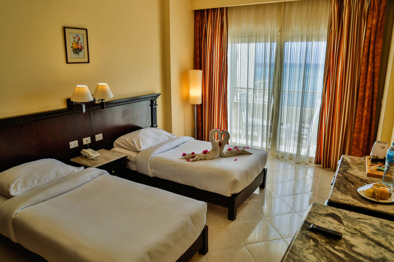 Bedroom 3, Magic Beach Hotel Hurghada, Al-Ghurdaqah