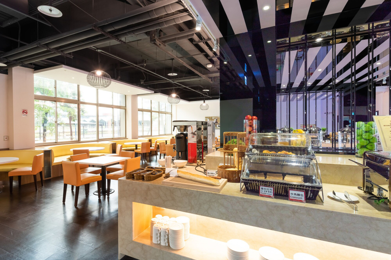 Food & Drinks 5, Holiday Garden Hotel SKM Park, Kaohsiung