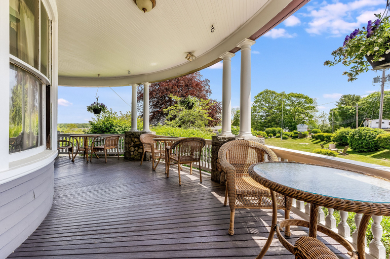 Others 5, Castle Manor Inn, Essex