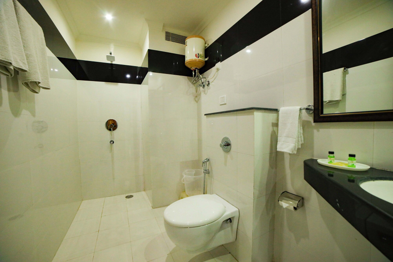 Bathroom 5, Maru Casa, Jaipur