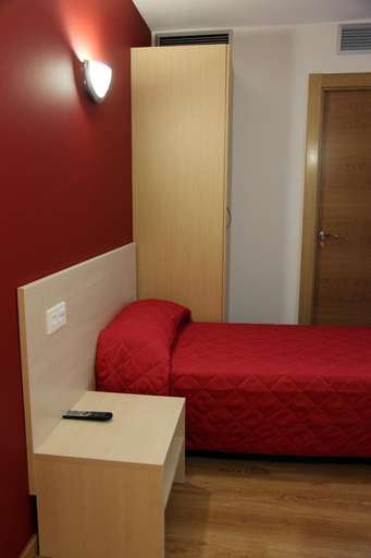 Bedroom 3, Hostal Santel San Marcos, Salamanca