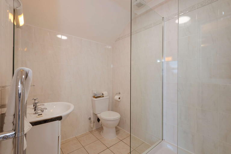 Bathroom 4, Porth Veor Manor, Sure Hotel Collection by Best Western, Cornwall