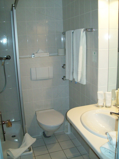 Bathroom 5, Landhotel Klingerhof, Aschaffenburg