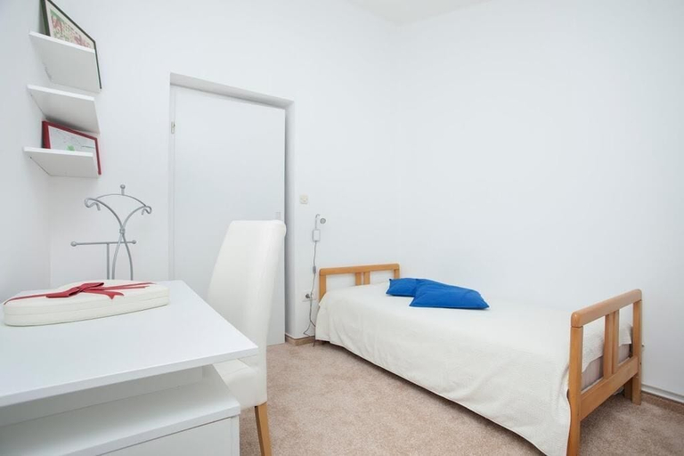 Bedroom 2, Apartment 1893, Fažana