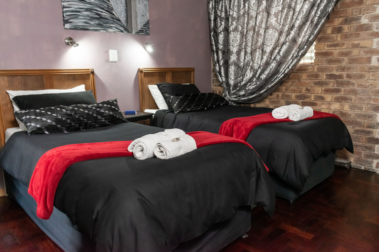 Bedroom 2, Bastille de Blignaut B&B, Ekurhuleni