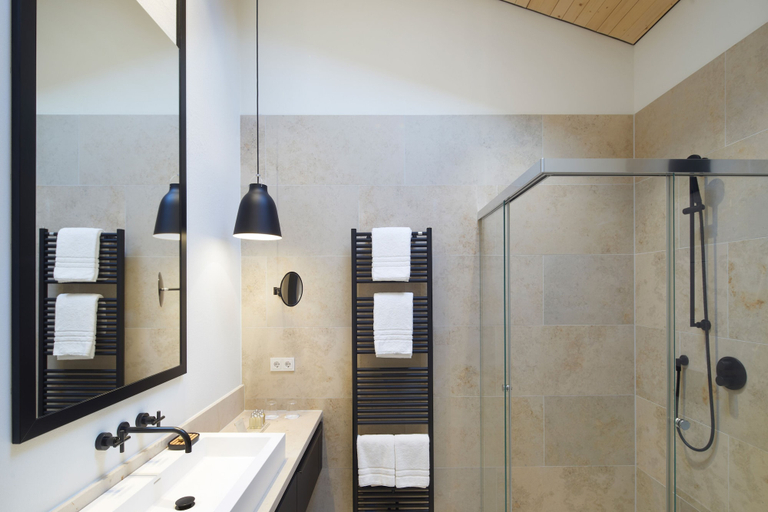 Bathroom 5, Das Tegernsee, Miesbach