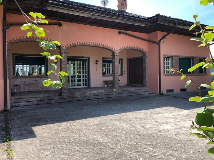 Exterior & Views 2, Villa Bonelli Bed & Fest, Cuneo