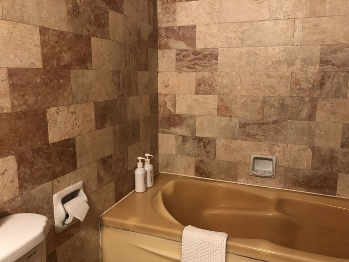 Bathroom 4, Holiday Saipan Hotel, Saipan