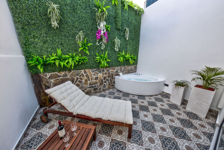 Bathroom 5, Hotel Puerto Valdes