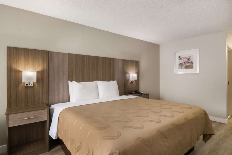 Bedroom 3, Quality Inn Emporia, Emporia