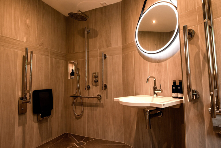 Bathroom 3, Stables Ashbourne, Derbyshire