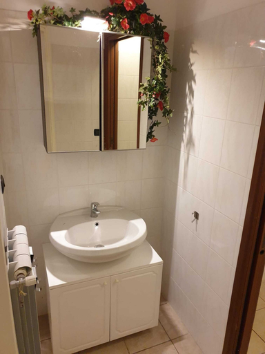 Bathroom 5, Captivating 2 Bedroom Apartment in Acquaseria, Como