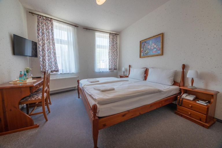 Bedroom 3, Haus Schlematal Hotel und Restaurant, Erzgebirgskreis
