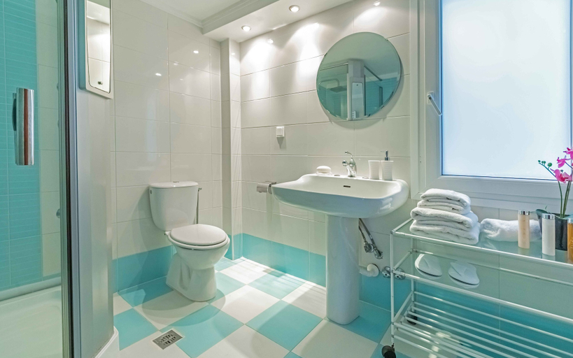Bathroom 4, Danai's Secluded Paradise - Azure Coastal Dreams, Central Macedonia