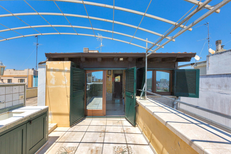 Balcony 4, 3110 Attico Nereide by Barbarhouse, Lecce