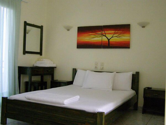 Bedroom 2, Villa Sophia, Epirus