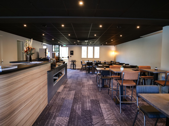 Food & Drinks 5, Motel 991, Savoie