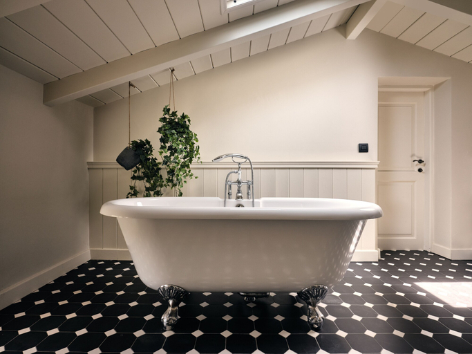 Bathroom 4, Leeda's Cottages, Ionian Islands