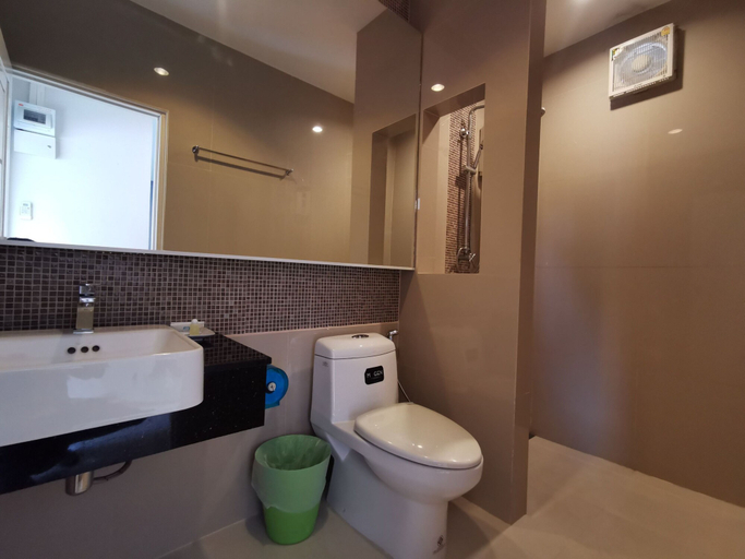 Bathroom 4, Smile Resort Sriracha, Si Racha