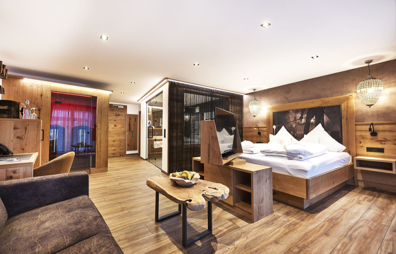 Bedroom 3, Wellness- und Bierhotel Adam-Bräu, Regen