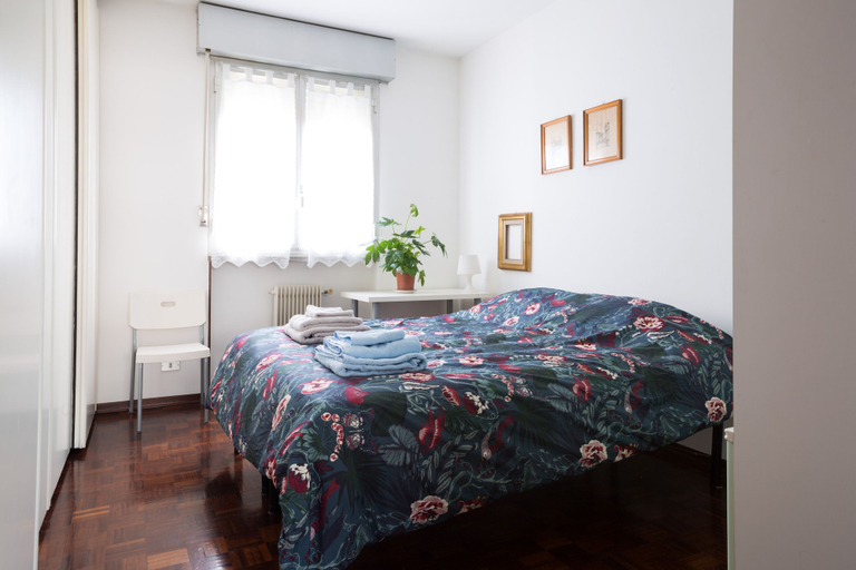 Bedroom 4, Apartment Surrounded by Greenery, Parma
