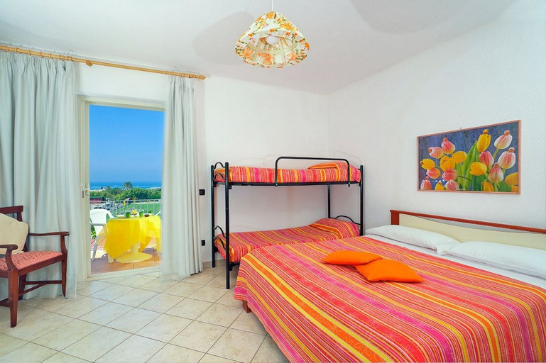 Bedroom 3, Residence Pensione Mena, Napoli