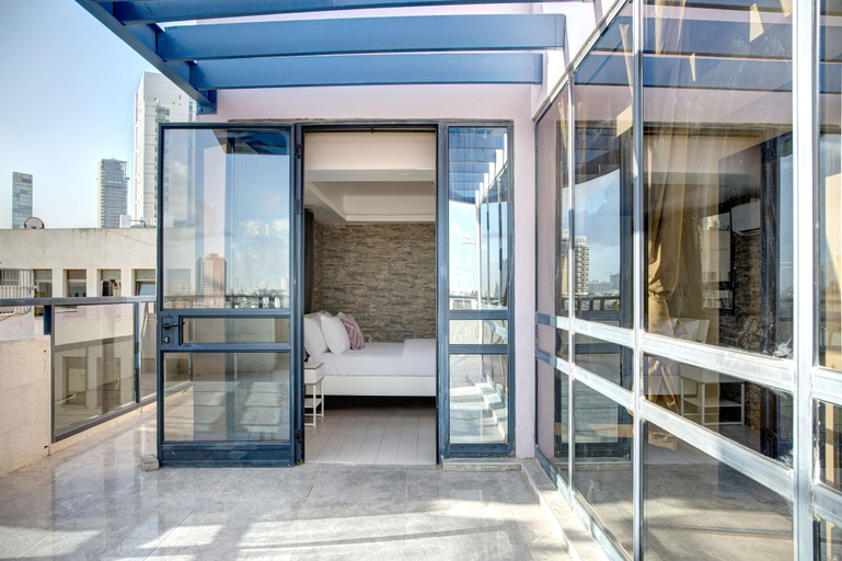 Exterior & Views, Shenkin Vilmar Apartments