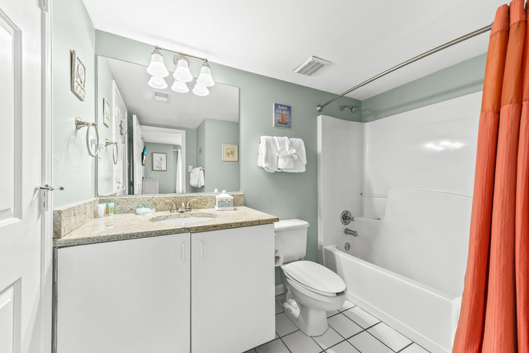 Bathroom 4, Tradewinds Condos by Hosteeva, Baldwin