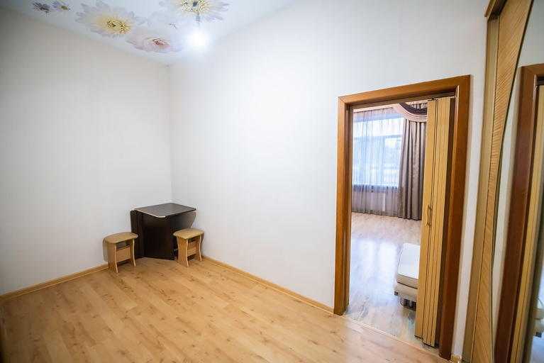 Others 3, Apartment on Semenovskaya 10-12, Vladivostok gorsovet