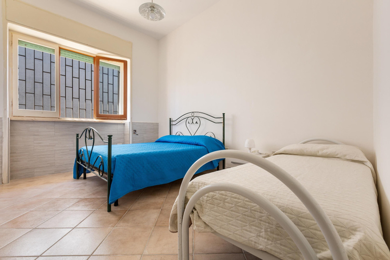 Bedroom 2, 2428 Villino La Caletta by Barbarhouse, Lecce