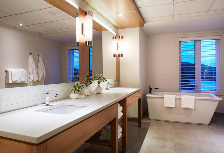 Bathroom 5, Auberge Du Lac A L'Eau Claire, Maskinongé