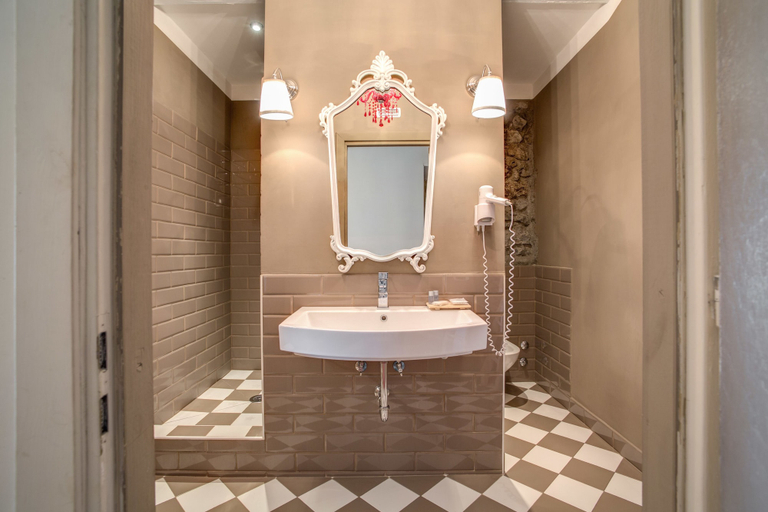 Bathroom 4, Borgo Vistalago, Rome