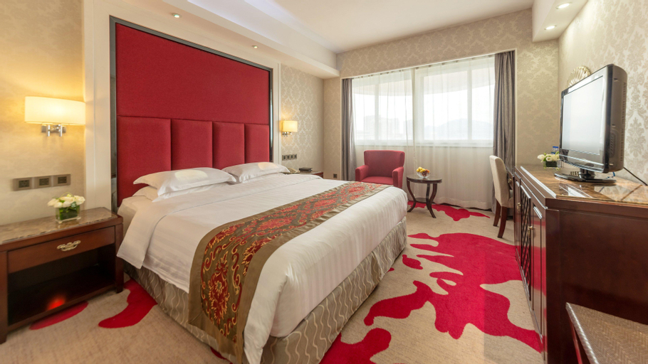 Bedroom 13