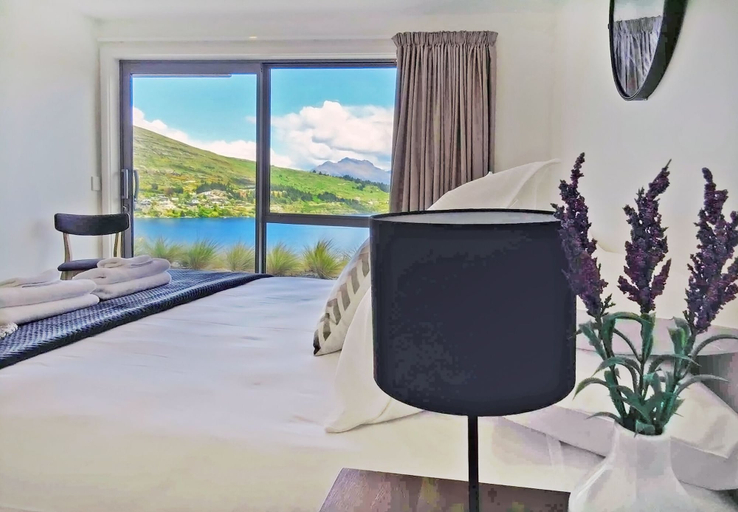 Bedroom 3, Executive Living in Bluewater, Queenstown-Lakes