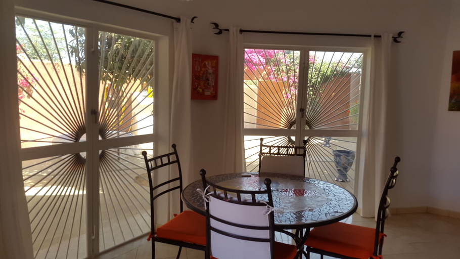 Others 5, Villa Keur Gainde, Mbour
