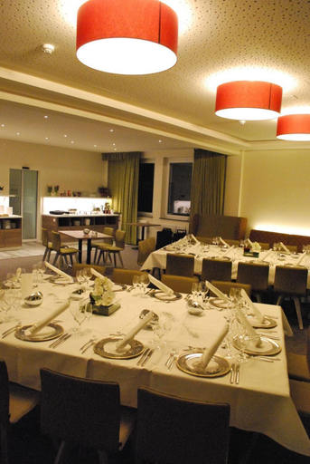 Food & Drinks 4, Hotel am Berg Esslingen, Esslingen