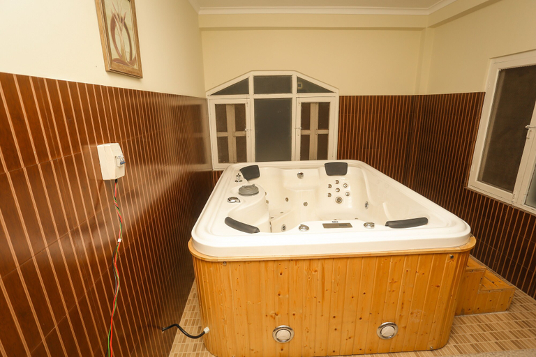 Bathroom 5, Atithi Resort & Spa, Gandaki